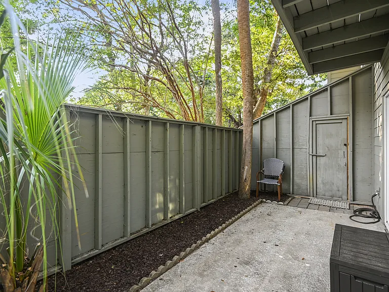 1174 Village Creek Ln #1APT-2 — Photo 36