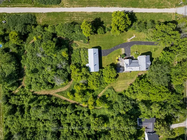 28 South St, Drummond/north Elmsley, ON K7H 2G1