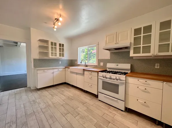 2822 W Avenue 33, Los Angeles, CA 90065