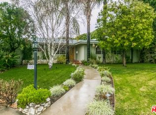 13729 Hartsook St, Sherman Oaks, CA 91423