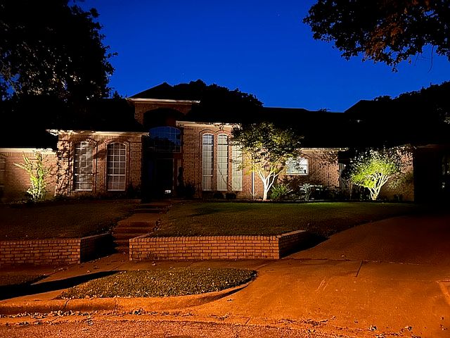 1st image of 920 Cat Hollow Dr