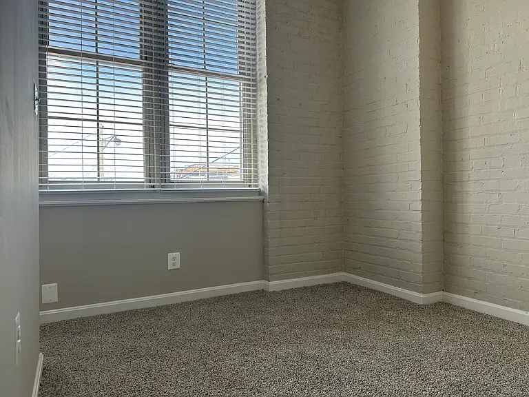 1516 Lancaster St #2C — Photo 18