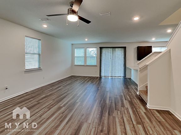 5th image of 2977 Lucille Ln