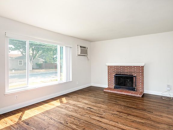 4th image of 4118 58th St