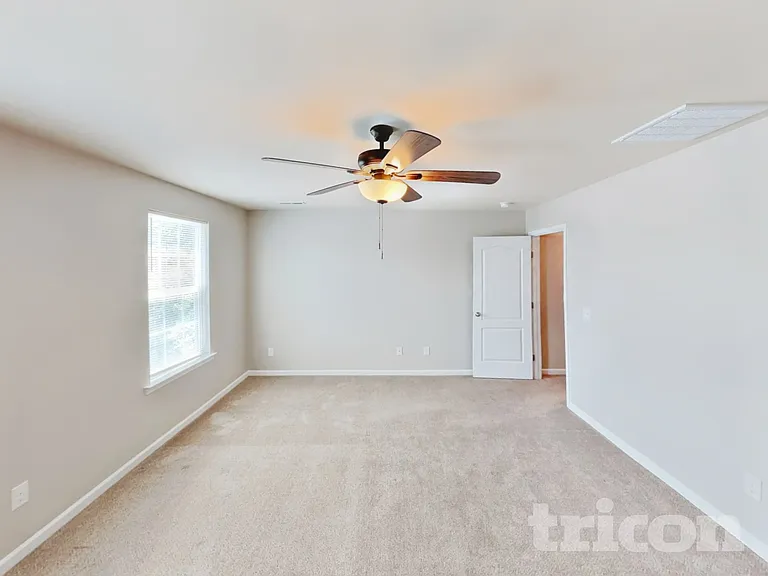 4676 Midstream Crossing Dr — Photo 6