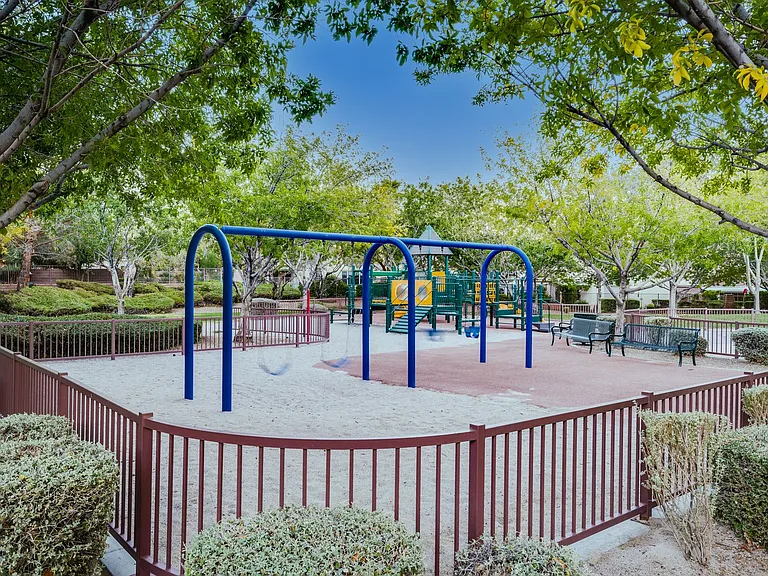 11086 Evvie Ln — Photo 39