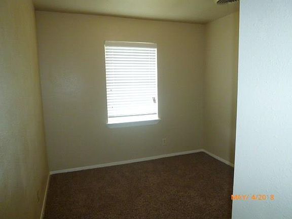 5th image of 509 Harrelson Dr