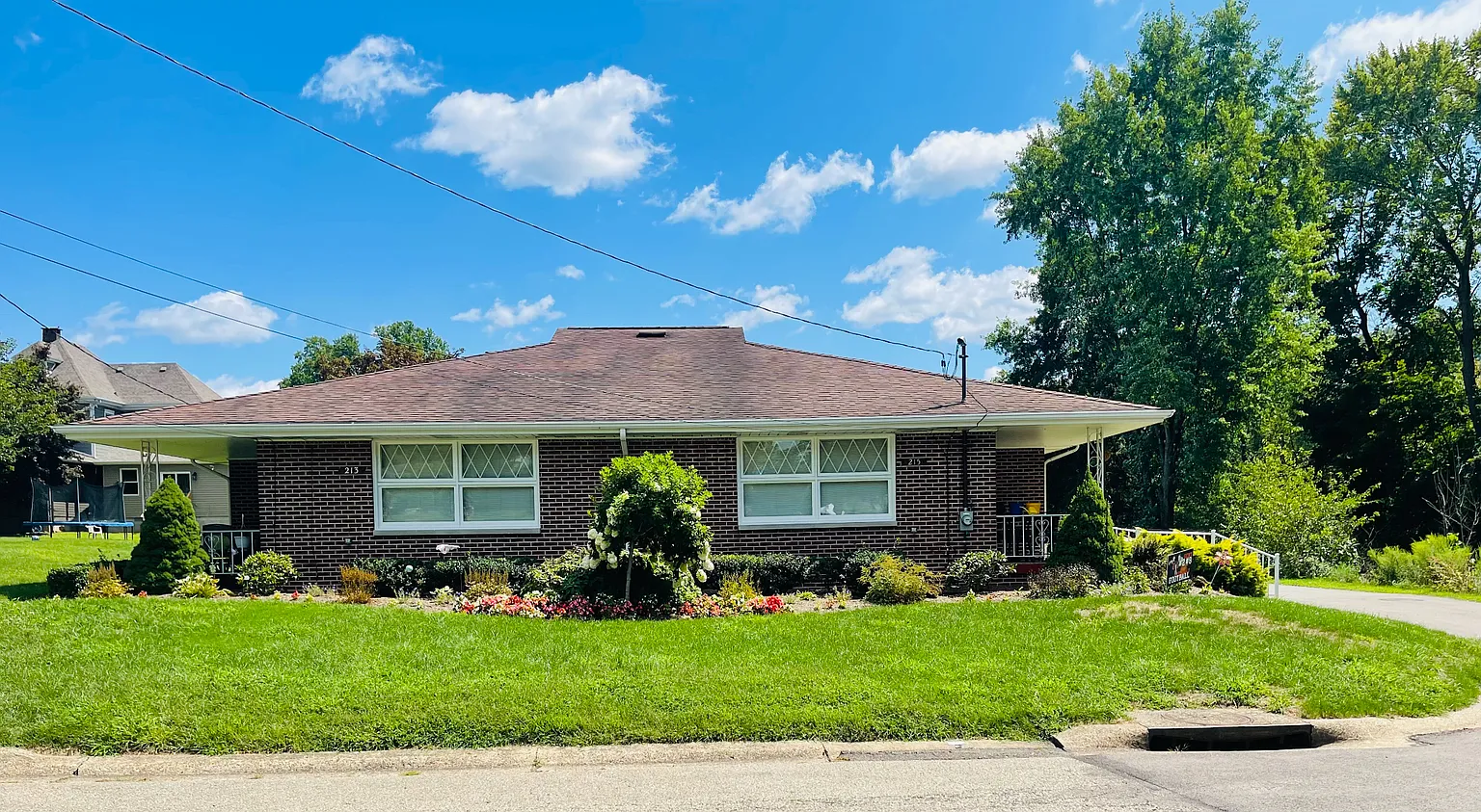 215 S Highland Ave photo 1