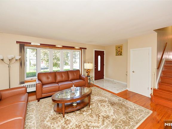 3rd image of 151 1st St