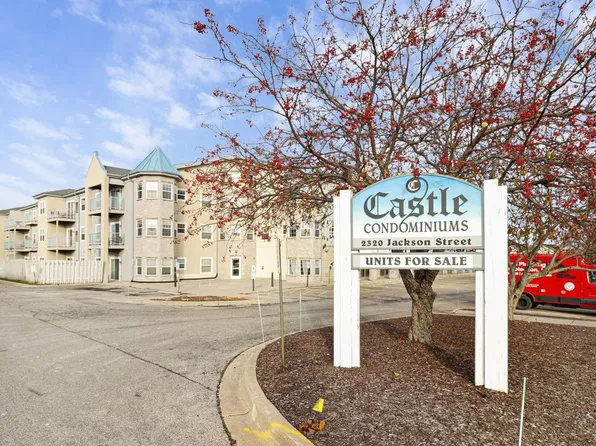2320 Jackson STREET #106, Stoughton, WI 53589