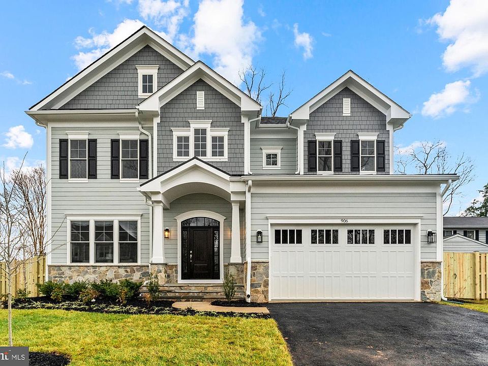 1st image of 606 Meadow Ln SW