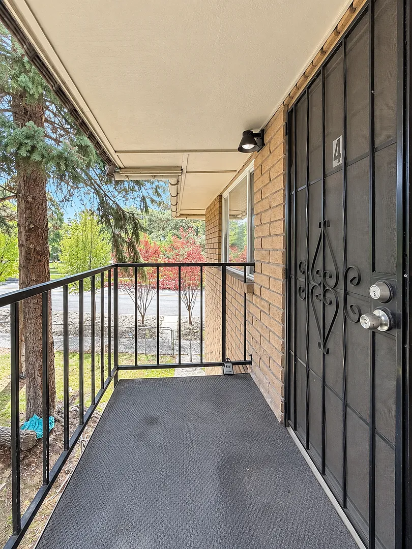 625 University Terrace — Photo 4