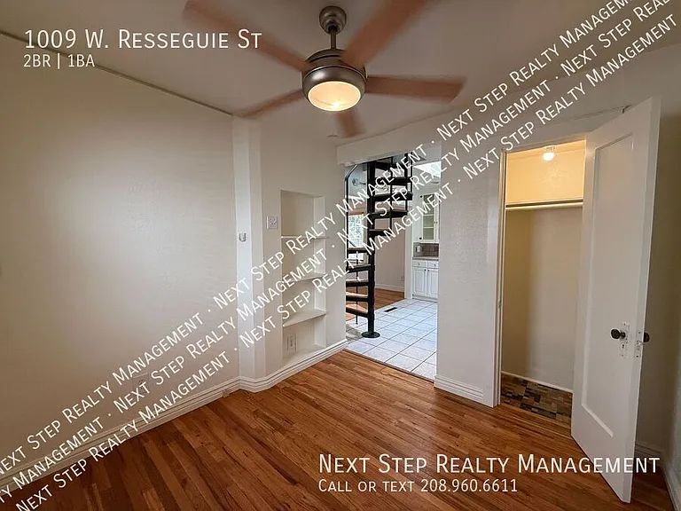 1009 W Resseguie St — Photo 11