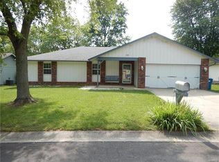 69 Innsbruck Ln, Shiloh, IL 62221