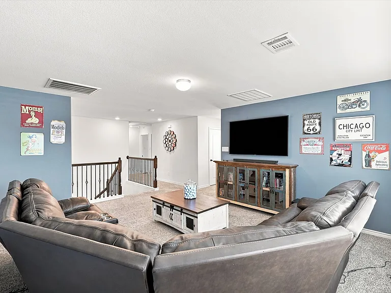2613 Wayne Ave — Photo 13