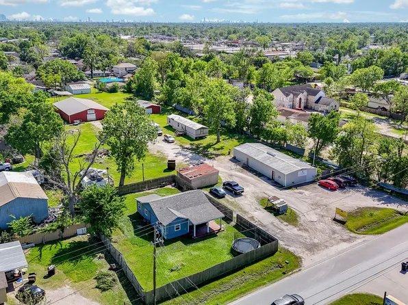 2206 Hartwick Rd, Houston, TX 77093