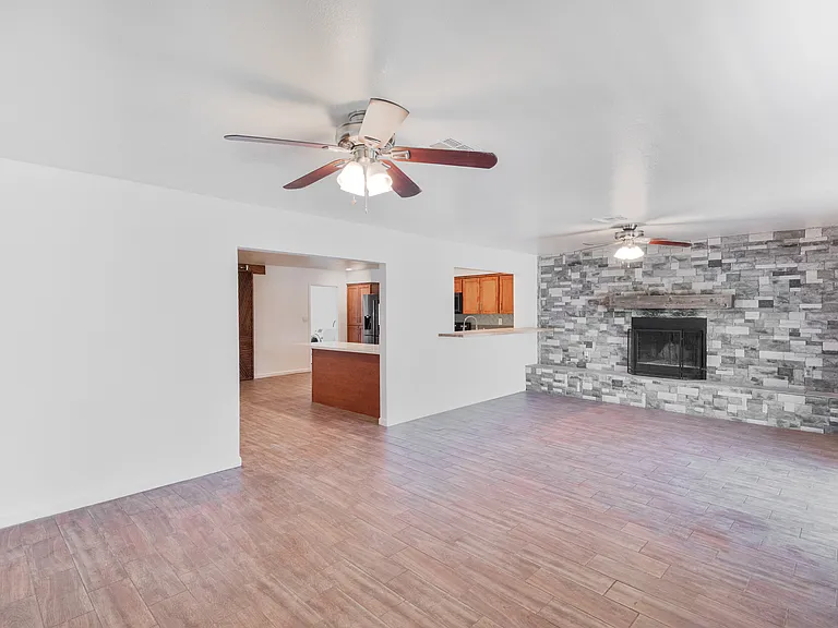 4625 E Park St — Photo 27