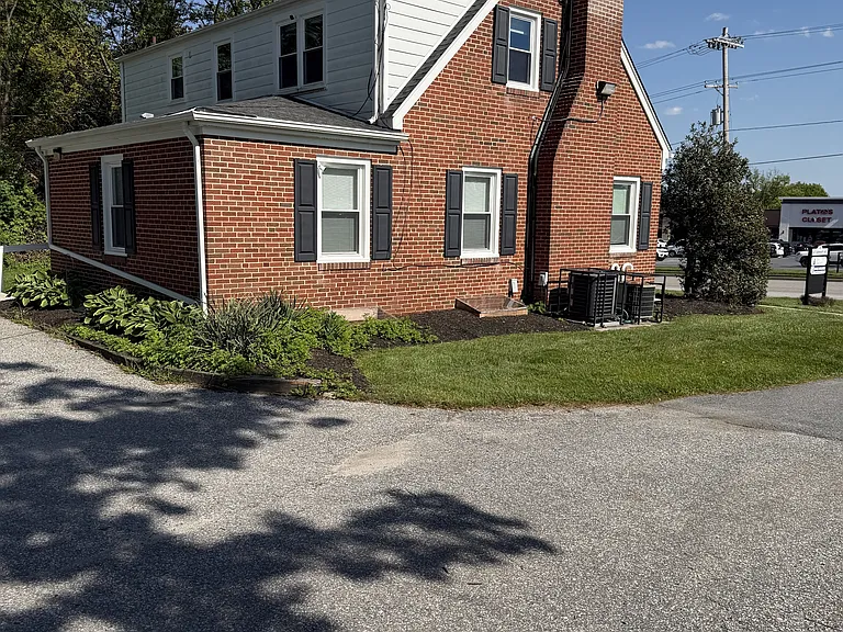 8 E Seminary Ave #2 — Photo 14
