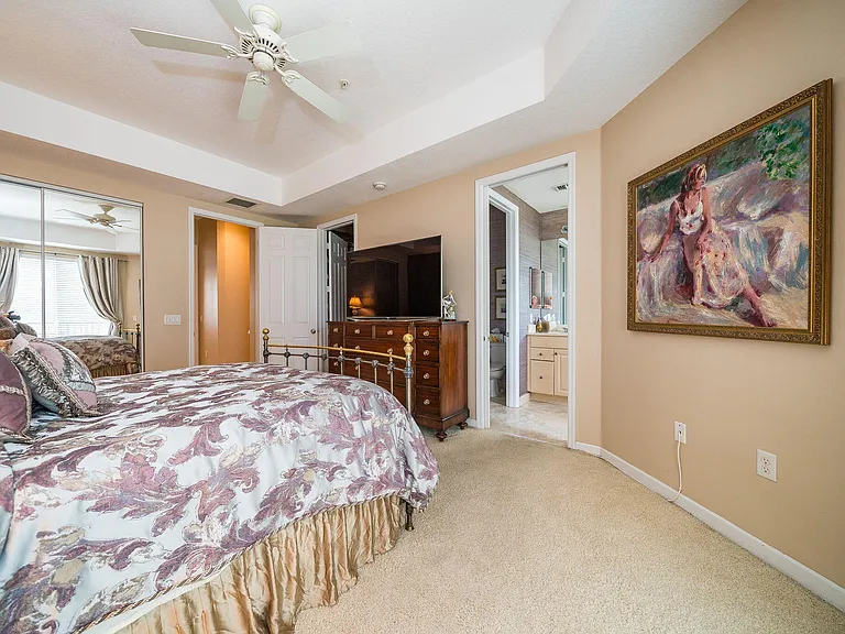11860 Valencia Gardens Ave — Photo 17