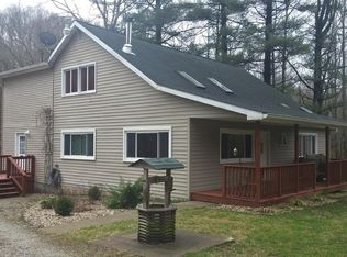 7121 Rinnie Seitz Rd, Nashville, IN 47448