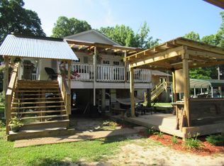 58 Oak Point Rd, Picayune, MS 39466
