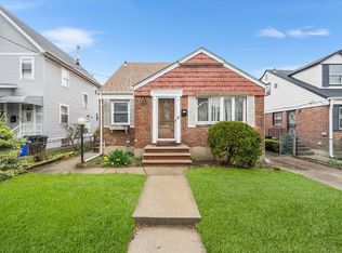 100-16 205th Pl, Jamaica, NY 11423