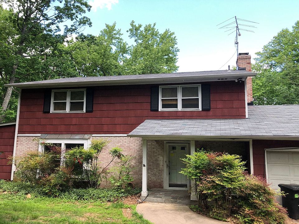 1st image of 2803 Jackson Dr