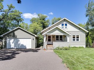 6356 50th St N, Oakdale, MN 55128