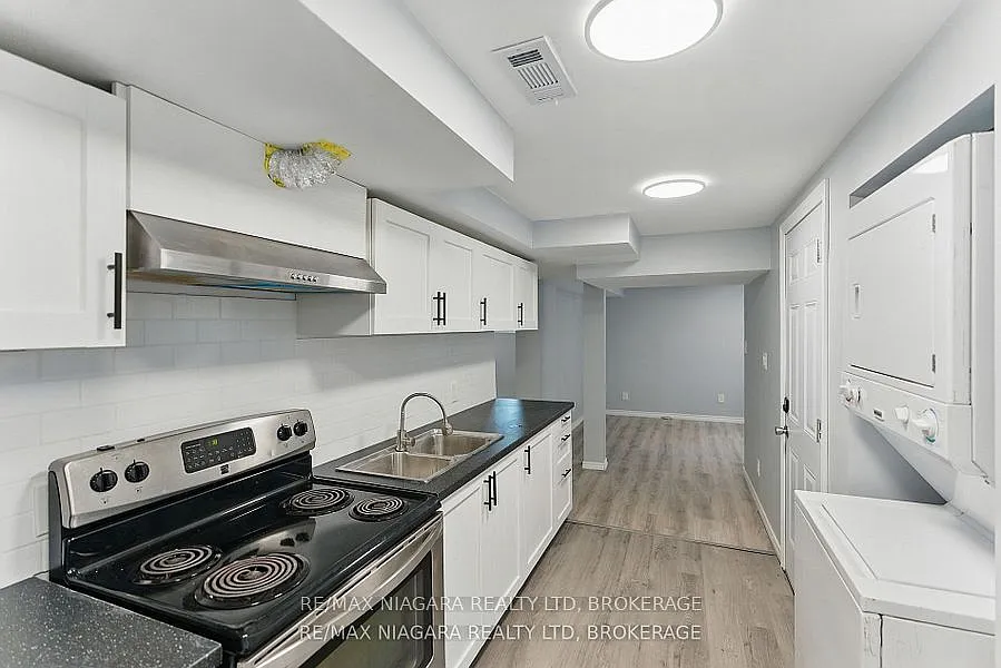 2 bed, $1,400 — Photo 2