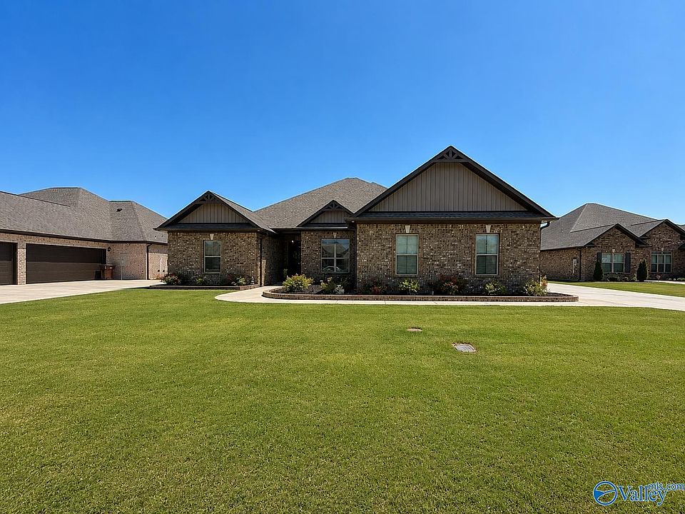 1st image of 26422 Birkshire Ln