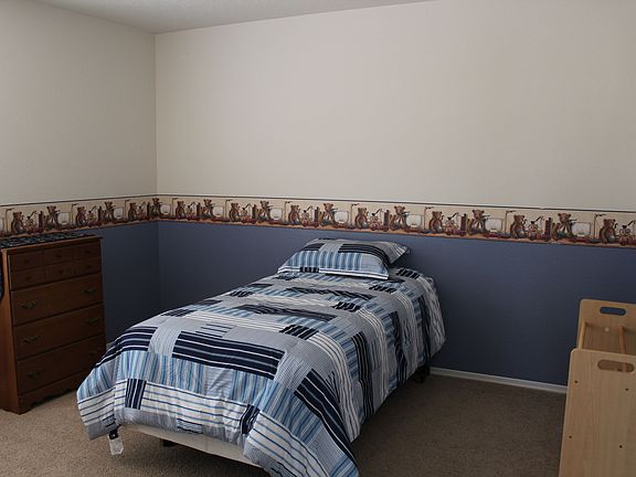 2nd bedroom-2nd floor