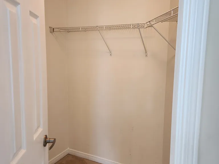73 King William Cres #Penthouse 4 — Photo 6