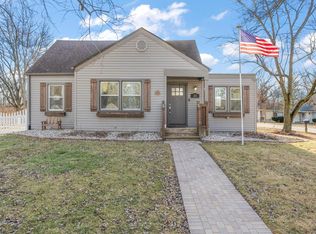 23 Indian Trl, Merrillville, IN 46410