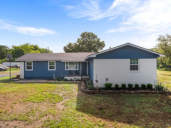 3rd image of 38230 Baker Ln