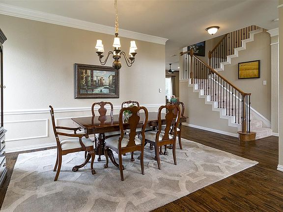 4th image of 2351 Clearspring Dr N