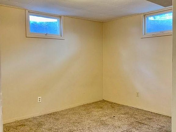 5th image of 2535 15th Ave