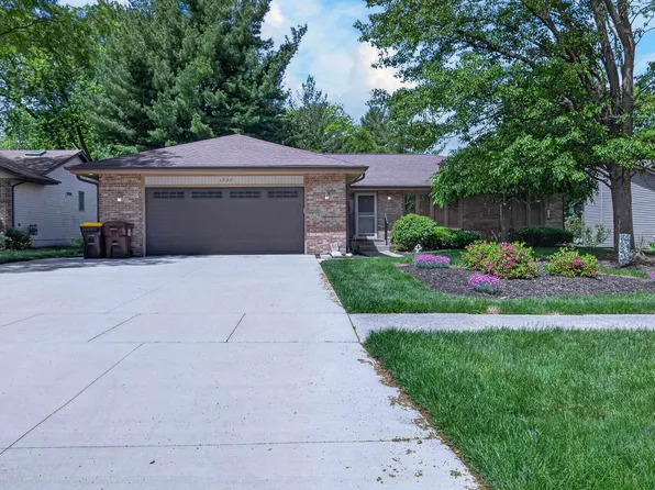 1733 Arnold Ave, Rockford, IL 61108