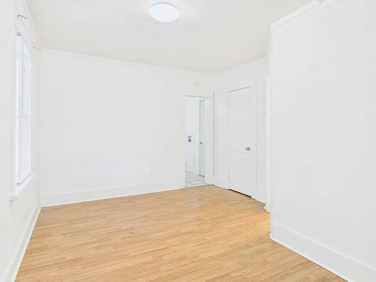 612 SW 17th Ave #B — Photo 9
