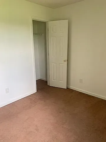 5727 Windfall Ln — Photo 10