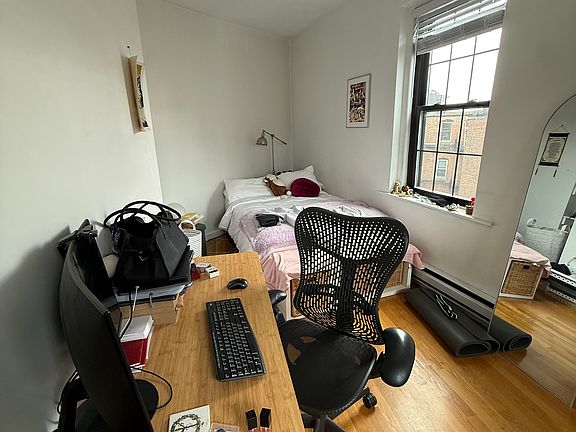 5th image of 37 Charter St #6F