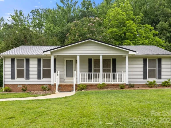 1983 Burkin Rd, Mc Connells, SC 29726