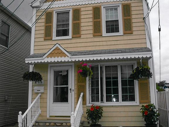 Colonial 