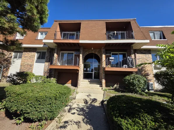 1065 Valley Ln APT 208, Hoffman Estates, IL 60169