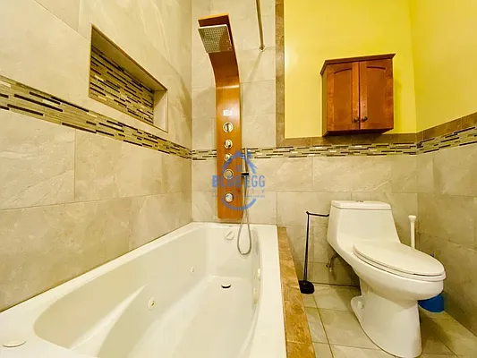 Rented by Blue Egg Realty Corp | media 11