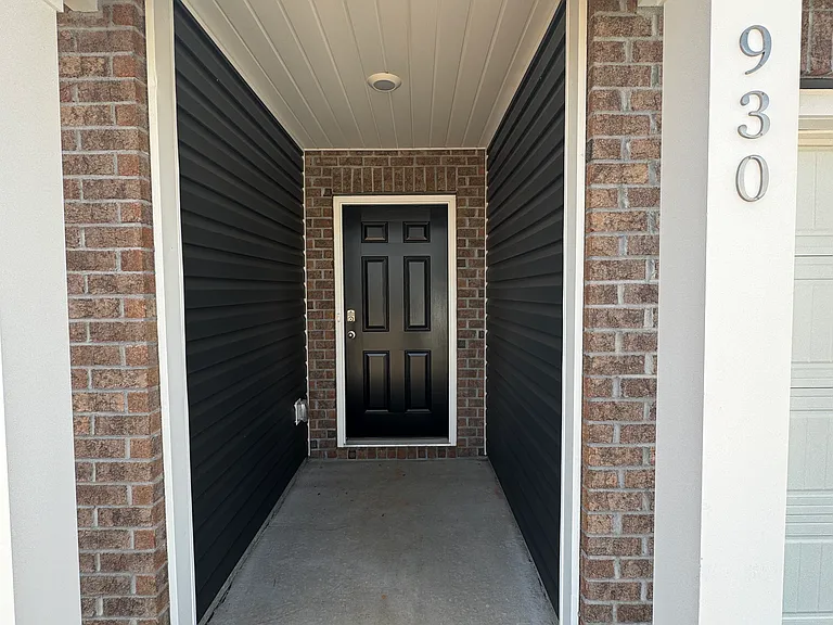 930 Jubilee Trl — Photo 3