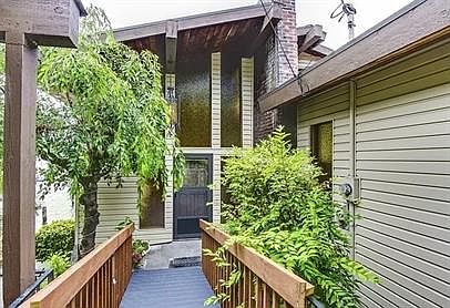 1st image of 11258 Riviera Pl NE