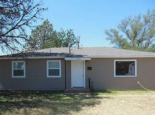1714 Avenue I, Levelland, TX 79336