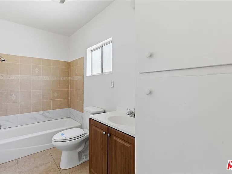4133 Bemis St — Photo 13