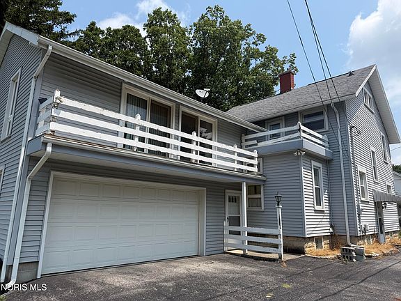 3rd image of 814 Beech Ave