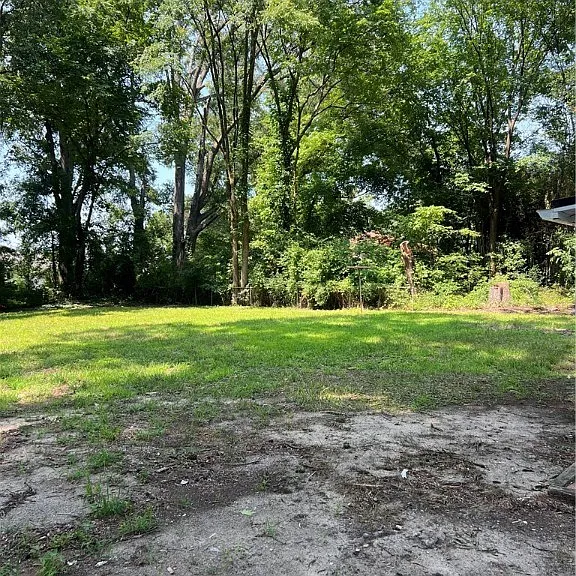 3907 Woodlawn St — Photo 20